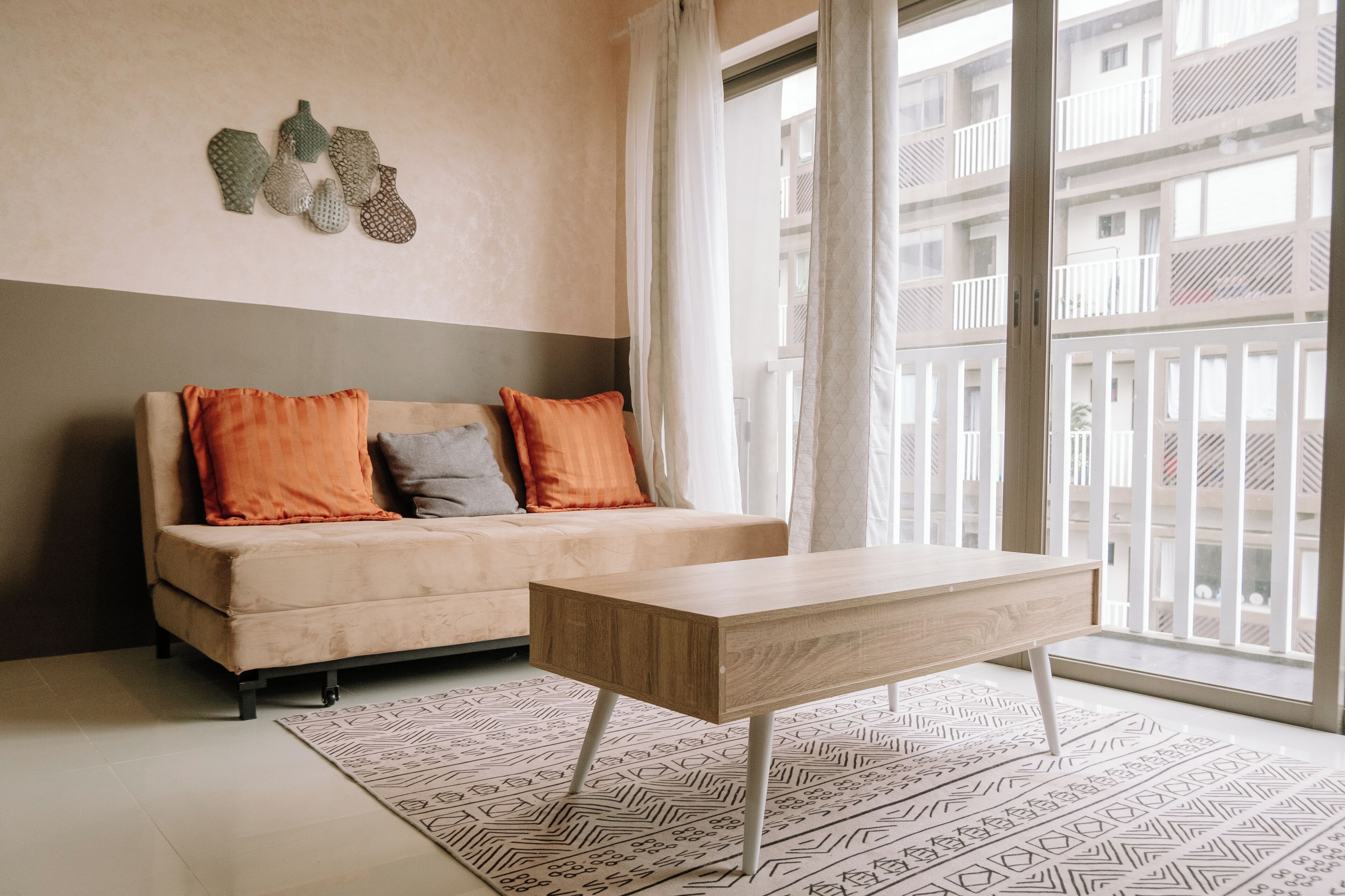 Room, 2 Bedrooms | Living room