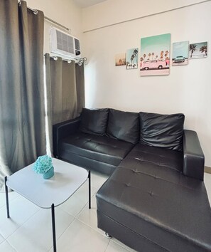 Living area - Spacious & Chic Loft Haven (Iloilo)