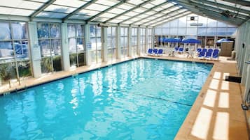 Innenpool, beheizter Pool