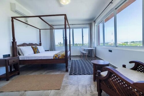 Wendy's penthouse Diani