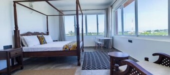 Wendy's penthouse Diani