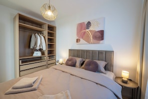 2 bedrooms, WiFi, bed sheets