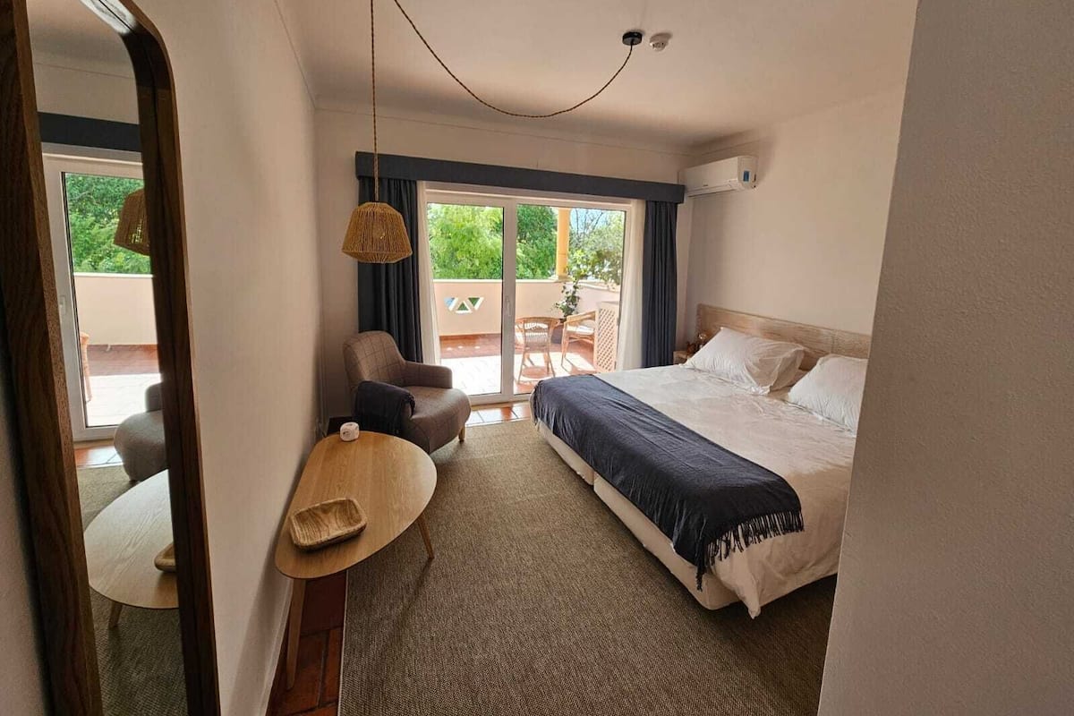 Comfort Double or Twin Room, City View | 1 bedroom, laptop workspace, soundproofing, free WiFi