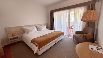 Comfort Double or Twin Room, City View | Laptop workspace, soundproofing, free WiFi