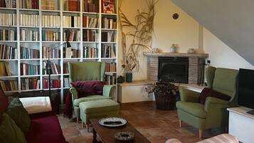 Smart-tv en een open haard