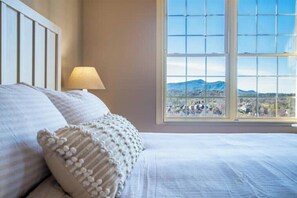 2 soverom, strykejern/-brett, wi-fi og sengetøy