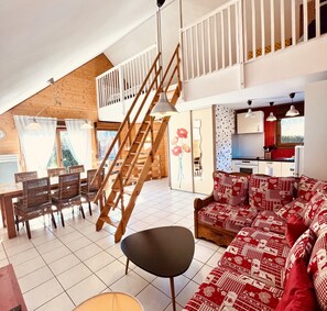 Living area - Chalet T3 with garden in Xonrupt-Longemer (Xonrupt-Longemer)