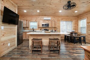 Fridge, microwave, oven, stovetop - Whiskey Barrel w/ Hot Tub, Arcade Game & Fire Pit! (Sevierville)