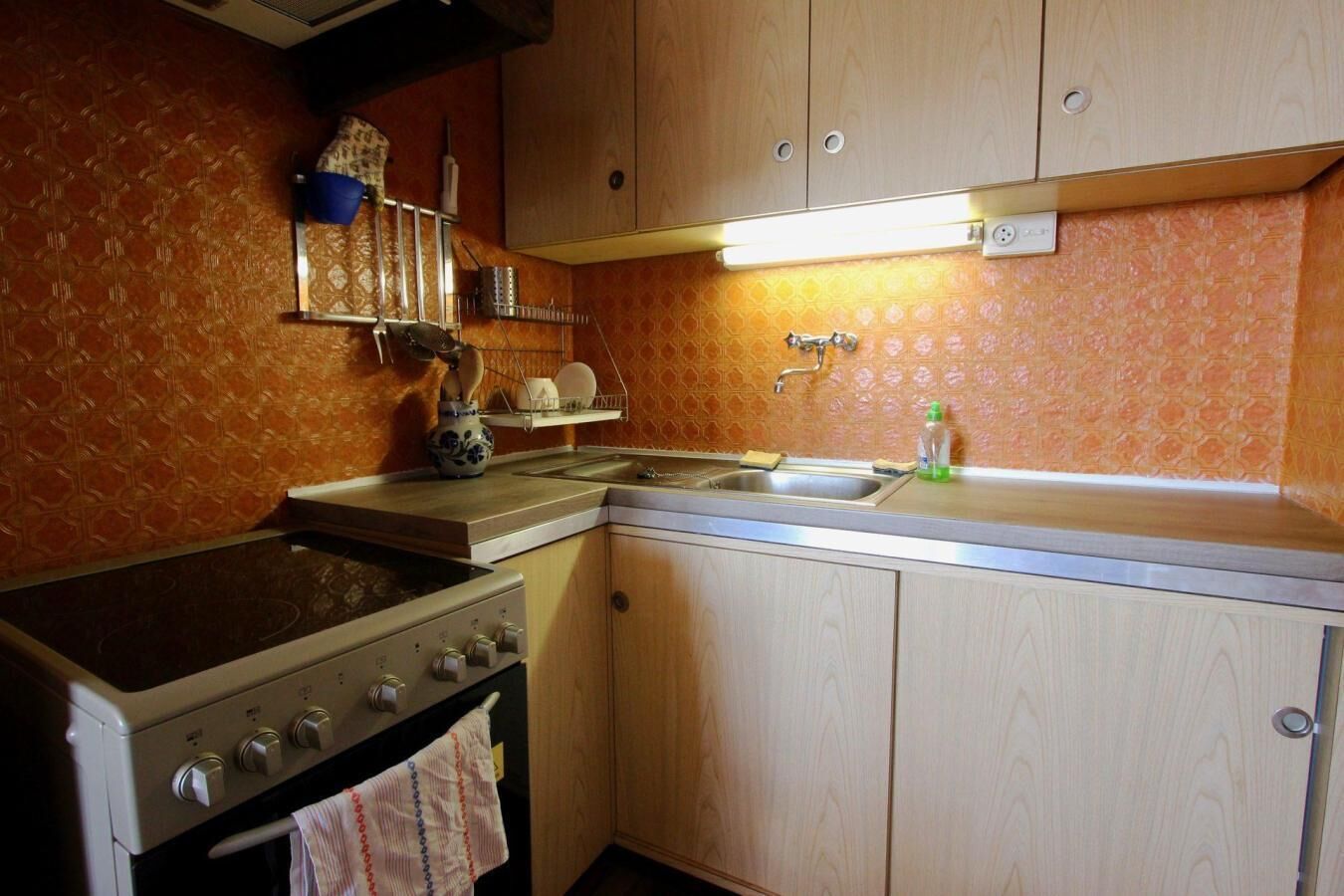 Réfrigérateur, micro-ondes, four, cafetière/bouilloire