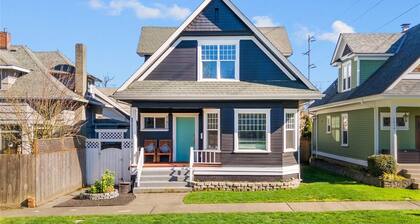 The Cushman House A: Unit A near 6th Ave UPS UW Ruston