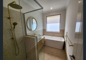 Unclassified image, 5 of 26, button - ShoreAcre House—Boho Haven Near Dunsborough Beach (Western Australia)
