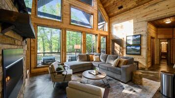 Suite | 3 bedrooms, Internet