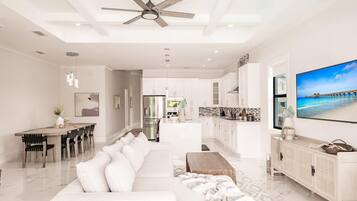 Casa | 4 habitaciones, escritorio y internet