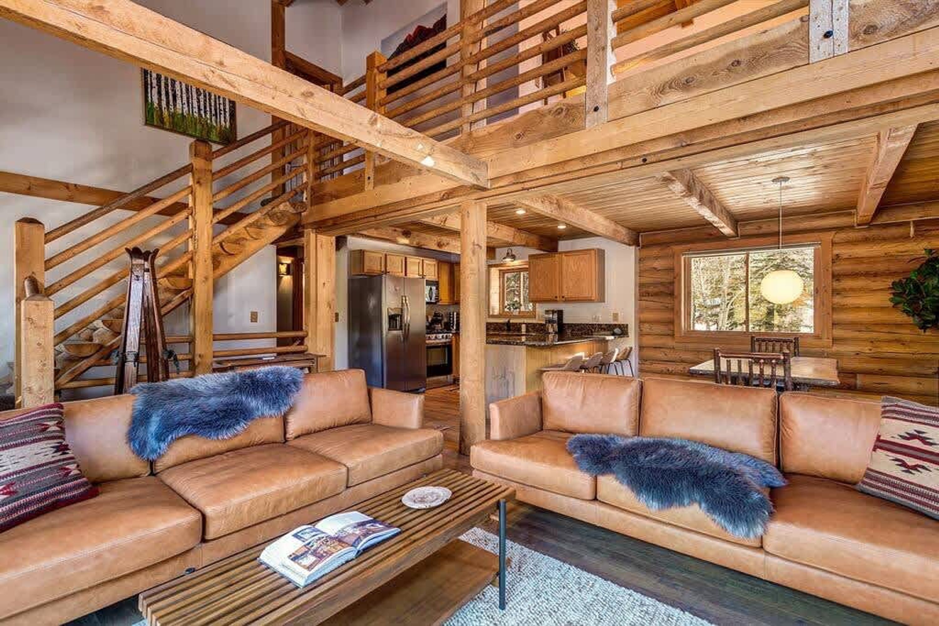Suite | 3 bedrooms, desk, Internet