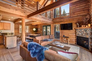 스위트 | 3 개의 침실, 책상, 인터넷