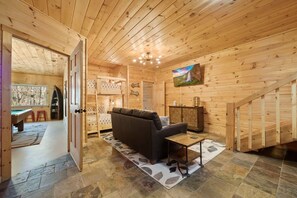 Suite - Spacious Luxury Lake Blue Ridge Forest Cabin an spa (Blue Ridge)