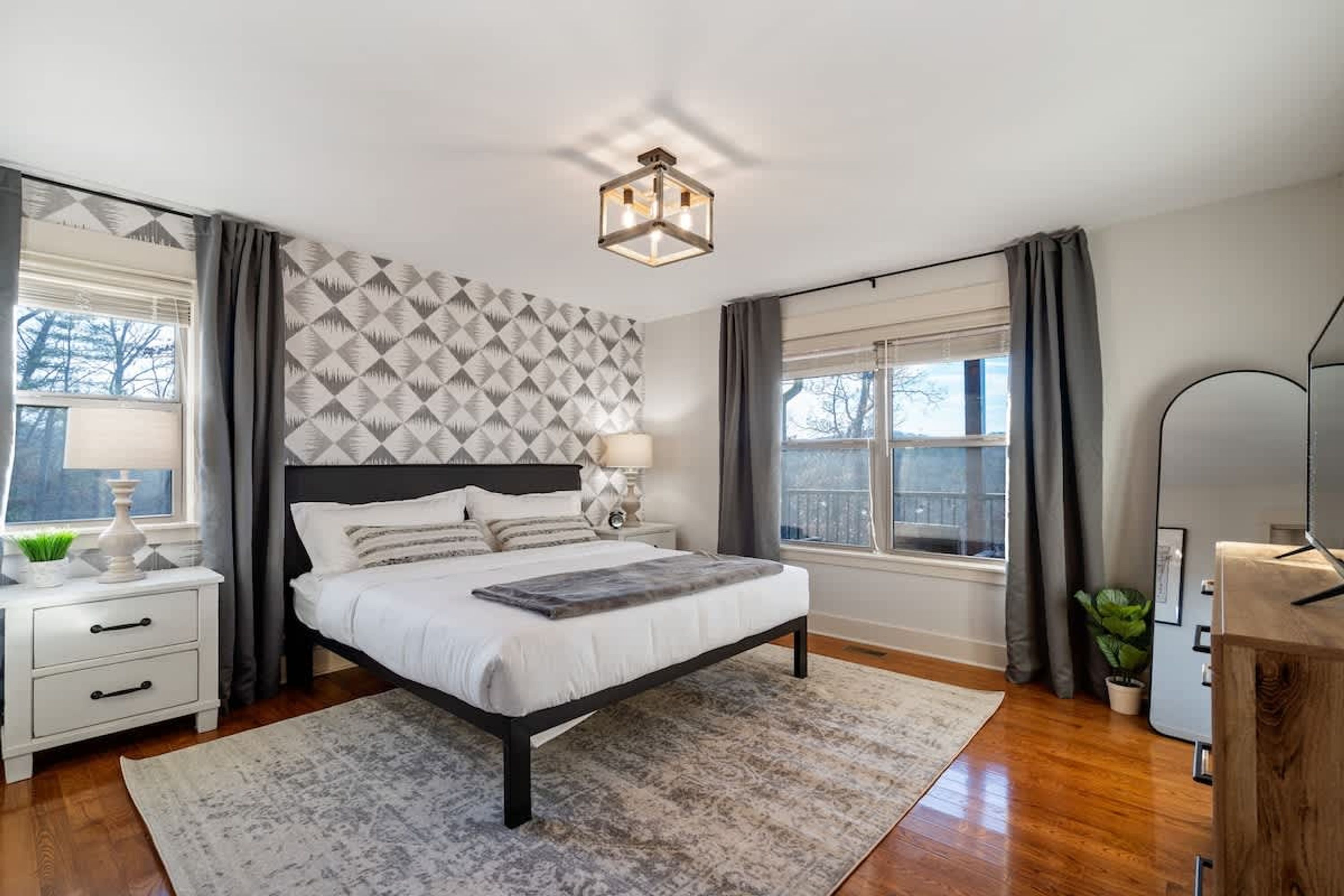 Suite | 4 kamar tidur dan internet