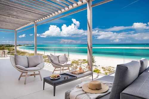 Luxe Oceanfront Penthouse Hot Tub Daily Cabana