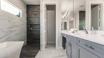House | Bathroom