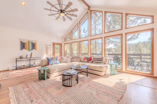 Grand Angel Fire Mountain Luxury ski Chalet