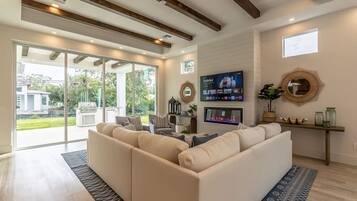 House | 4 bedrooms, Internet