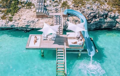 Private Oceanfront Luxury Infinity Pool Slide