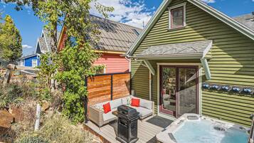 House | Terrace/patio