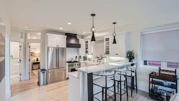 House | 4 bedrooms, Internet