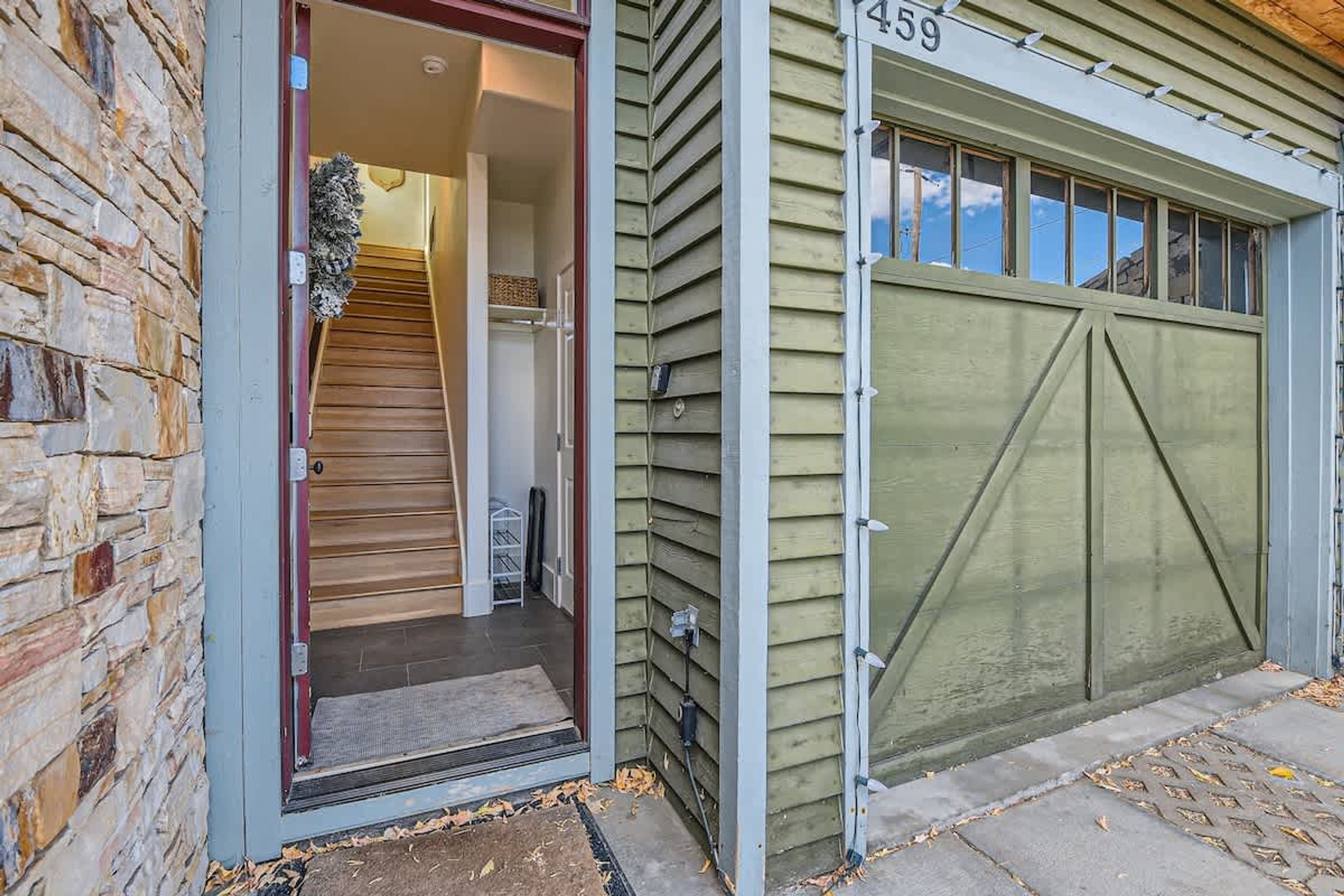 House | 4 bedrooms, desk, Internet