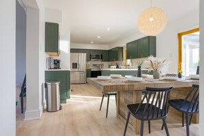 House | 3 bedrooms, Internet