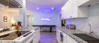 Fun Family-friendly Largo Home Heated Pool