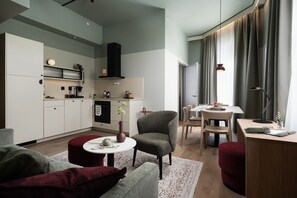 Apartment, 2 Bedrooms | Living area