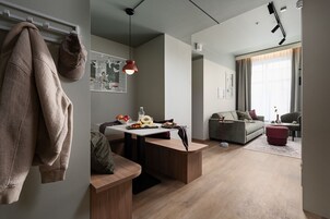 Apartment, 2 Bedrooms | Soundproofing, free WiFi, bed sheets