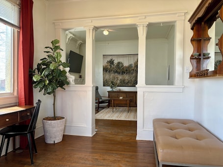 Interior. Quaint Quarters in Liberty Wells, 1bd/1ba