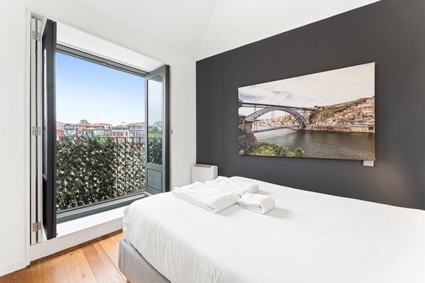 1 chambre, fer et planche à repasser, accès Internet, draps fournis