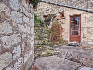 Property grounds - Semi-cave house MONTRICHARD(41) near Beauval and Chenonceaux zoos (Montrichard Val de Cher)