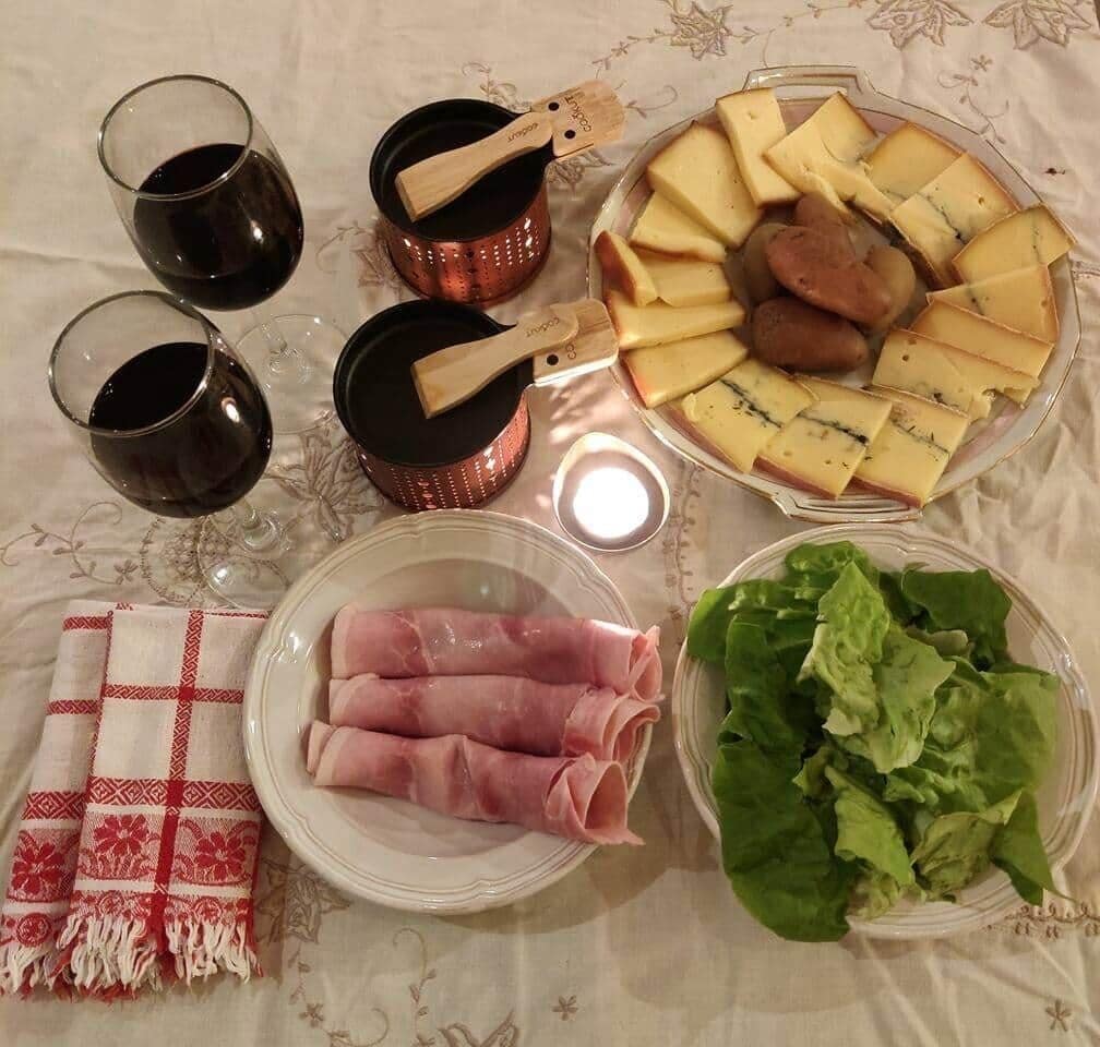 餐饮
