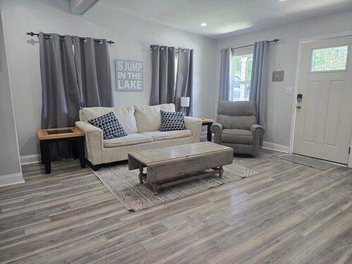 Lake Life is Better at Angler's Retreat at Lakes Russell and Strom Thurmond!