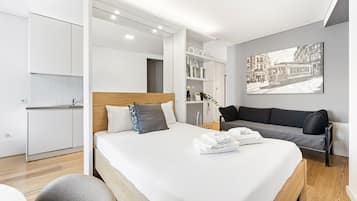 Fer et planche Ă repasser, accĂšs Internet, draps fournis