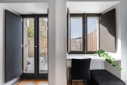 GuestReady - Old City Design - Tram