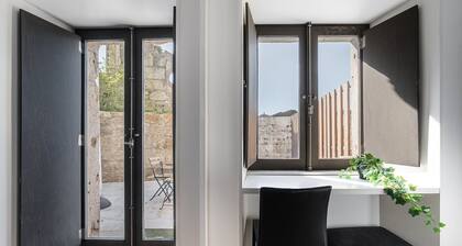 GuestReady - Old City Design - Tram