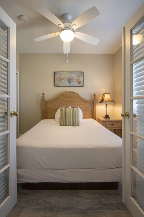 4 chambres, bureau, Wi-Fi, draps fournis