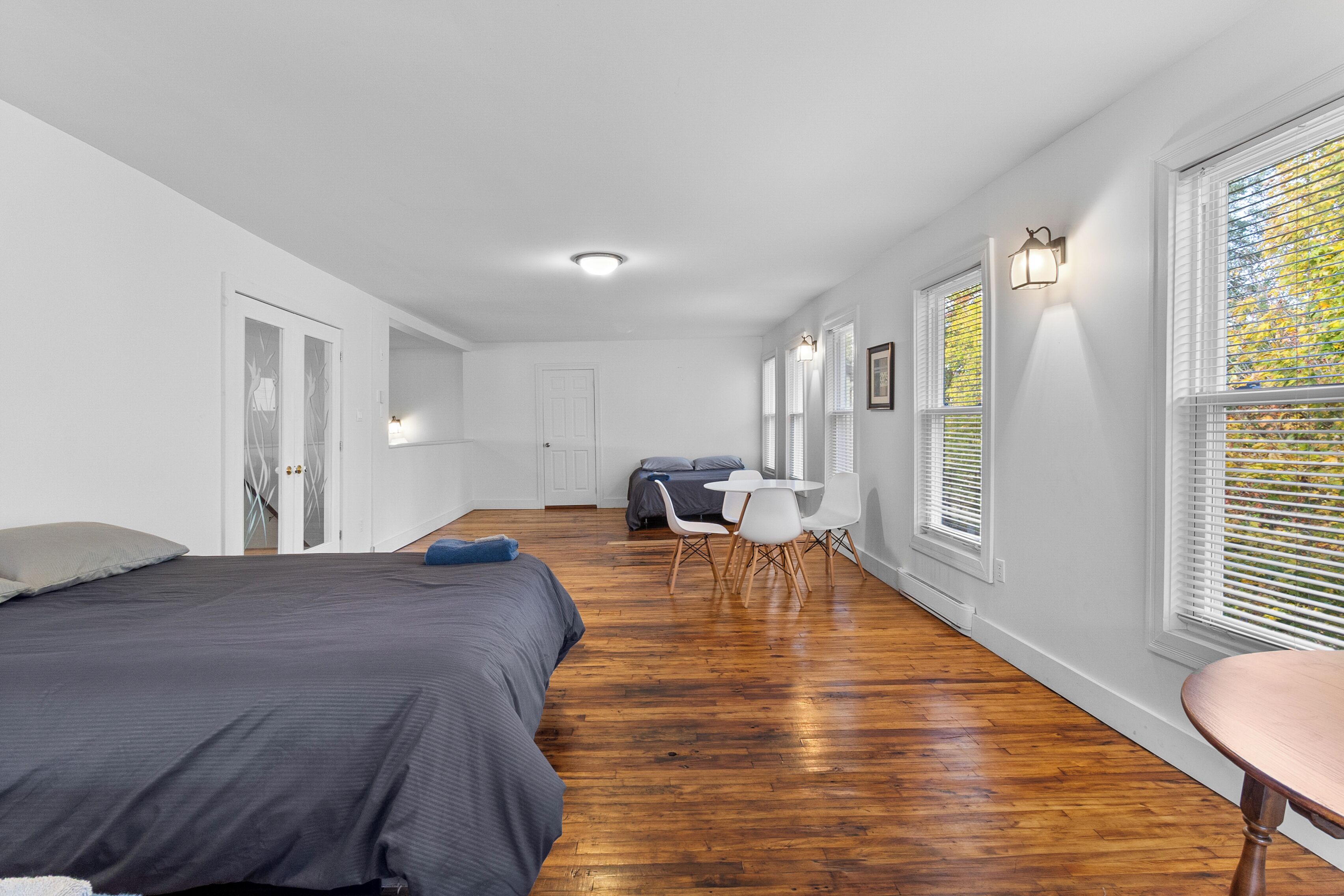 10 chambres, lit parapluie, Wi-Fi gratuit, draps fournis