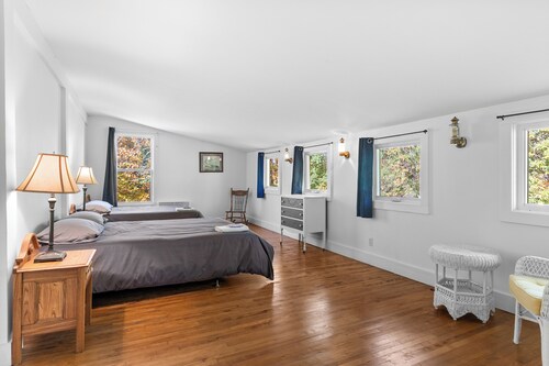 Massive Group Chalet w/ Spa, fireplace, 10 Bedrooms  – 12 to 48 Guests