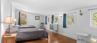 Massive Group Chalet w/ Spa, fireplace, 10 Bedrooms  – 12 to 48 Guests