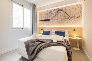 4 bedrooms, free WiFi, bed sheets - Benidorm Beach Luxury Apartment (Benidorm)