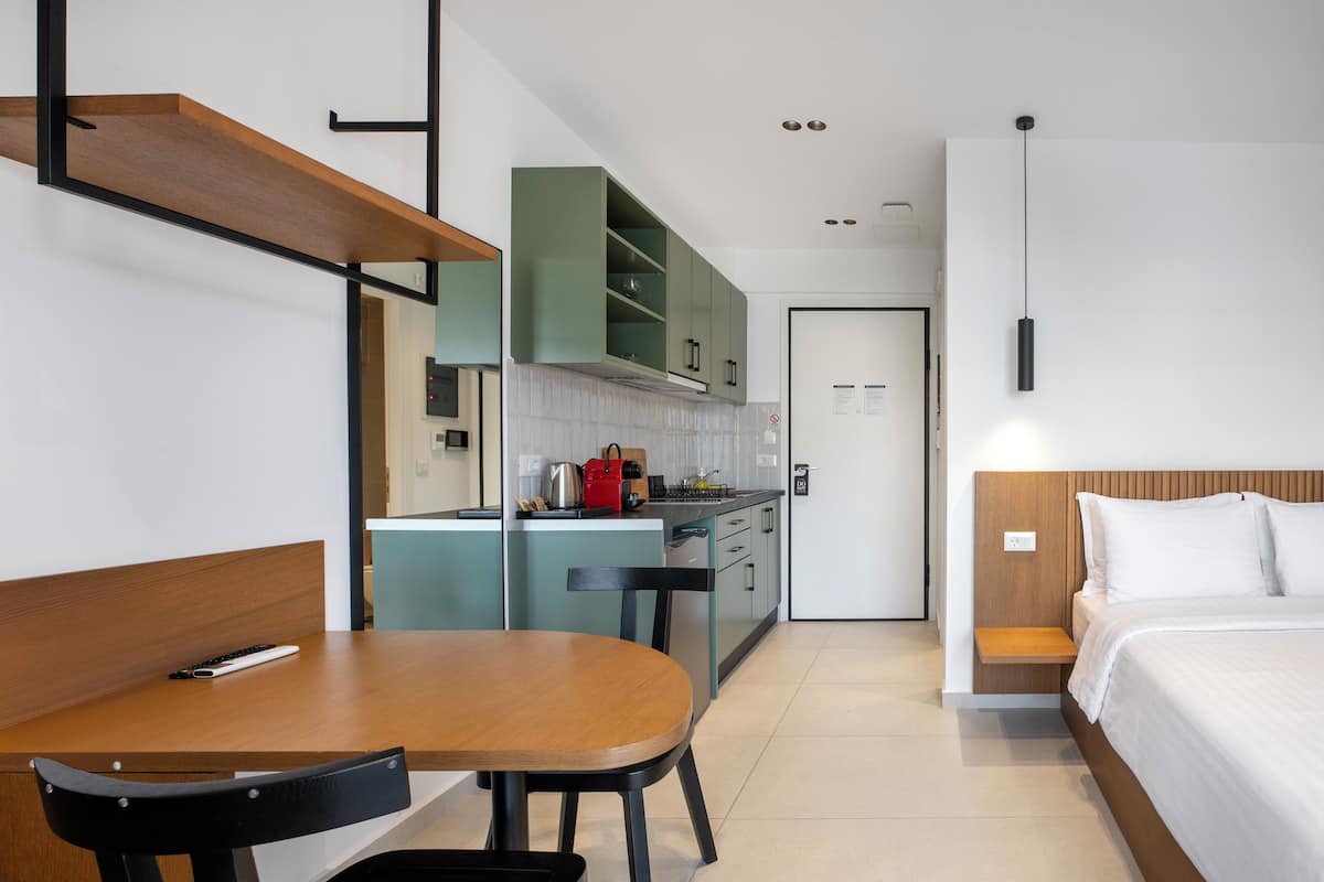 1 bedroom, in-room safe, desk, laptop workspace