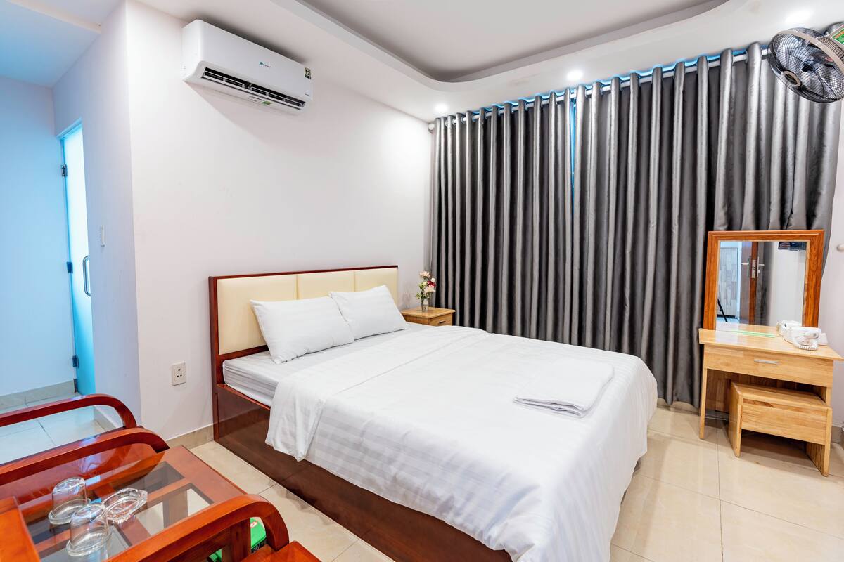 Kamar Double Standar, kamar mandi pribadi, area taman | Minibar gratis, meja kerja, ruang kerja ramah laptop, dan Wi-Fi gratis
