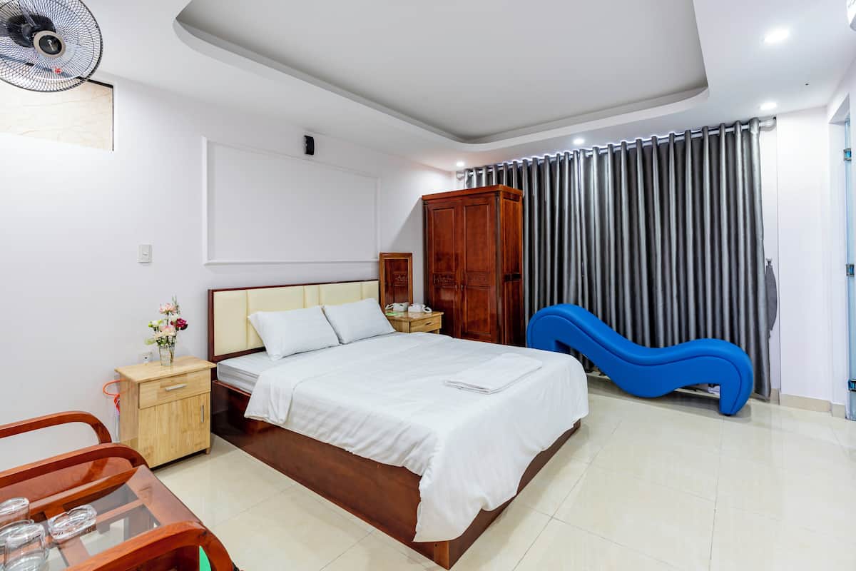 Kamar Deluks | Minibar gratis, meja kerja, ruang kerja ramah laptop, dan Wi-Fi gratis