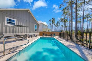 House, Multiple Beds (The Claddagh Cottage) | Pool